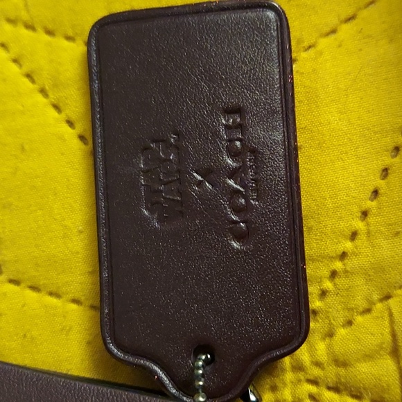 Star Wars X Coach Tote With Starry Print And Princess Leia As Boushh - Picture 2 of 4